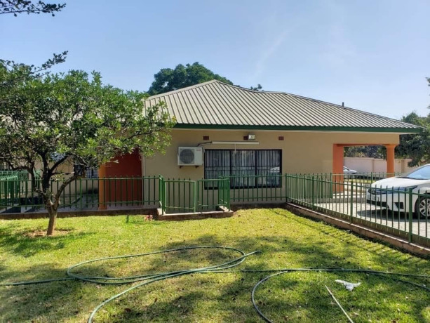4-bedroom-house-for-rent-in-roma-big-1