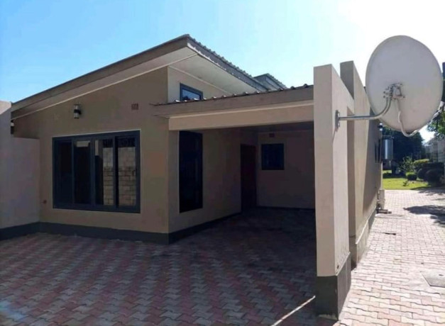 2-bedroom-flat-for-rent-in-roma-big-0