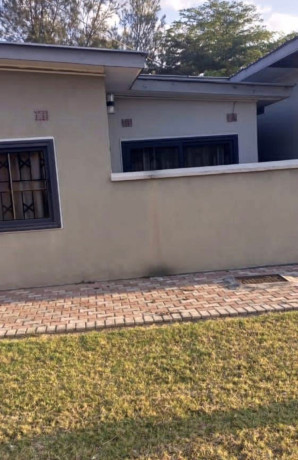 2-bedroom-flat-for-rent-in-roma-big-4