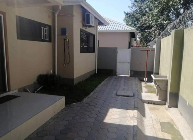 2-bedroom-flat-for-rent-in-roma-big-5