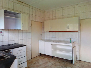 3 Bedroom Flat For Rent In Salama Park