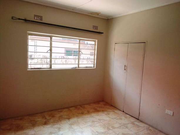 3-bedroom-flat-for-rent-in-salama-park-big-5