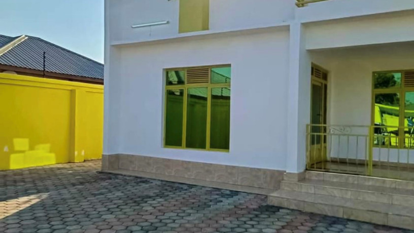 3-bedroom-house-for-sale-in-new-kasama-big-1