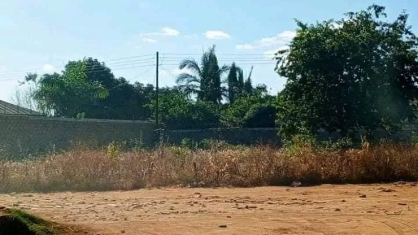 plot-for-sale-in-chalala-big-5