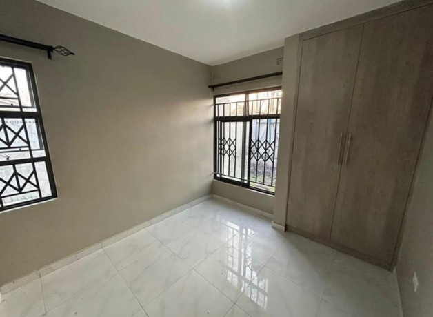 2-bedroom-flat-for-rent-in-waterfalls-big-7