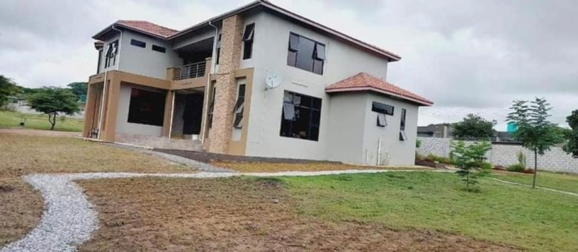 4-bedroom-house-for-sale-in-new-kasama-big-8
