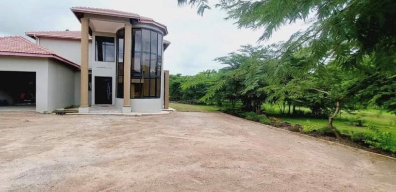 4-bedroom-house-for-sale-in-new-kasama-big-7