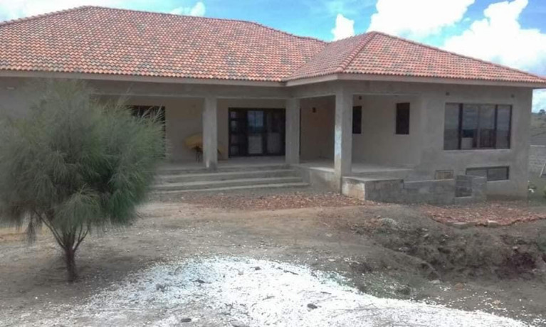 4-bedroom-house-for-sale-in-state-lodge-big-4