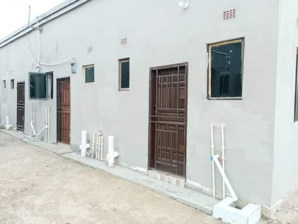 1-bedroom-flat-for-rent-in-foxdale-forest-big-3