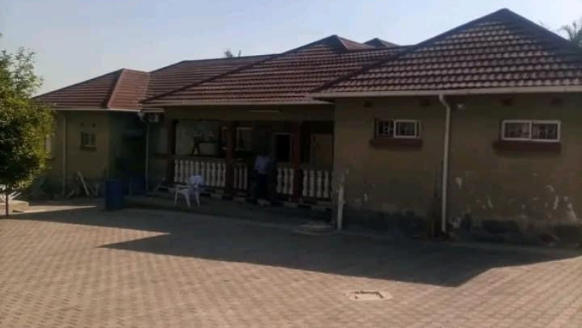 5-bedroom-house-for-sale-in-foxdale-big-0