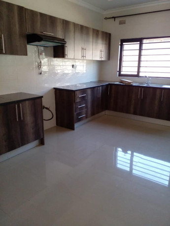 3-bedroom-flat-for-rent-in-chalala-big-1