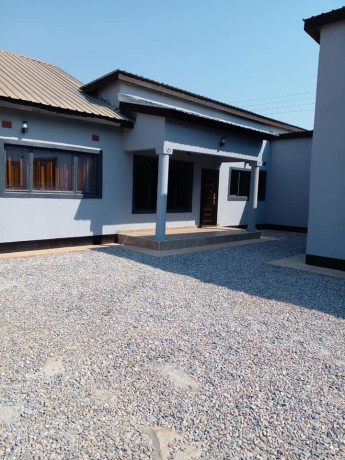 3-bedroom-flat-for-rent-in-chalala-big-0