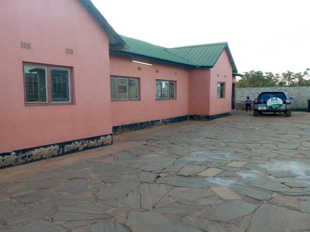 3-bedroom-flat-for-rent-in-chalala-big-1