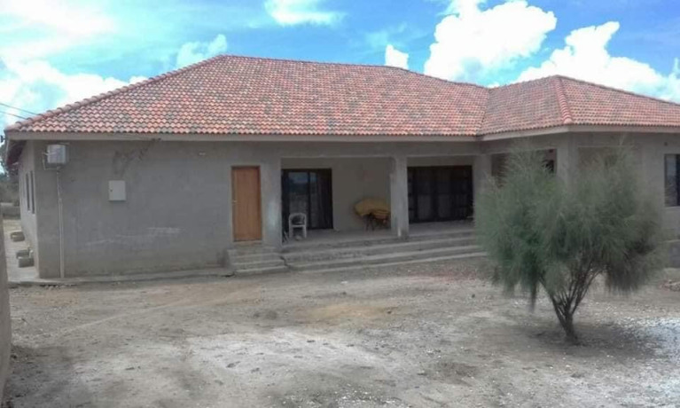 4-bedroom-house-for-sale-in-state-lodge-big-0