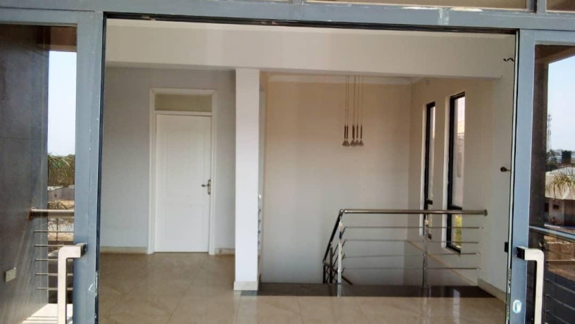 3-bedroom-flat-for-rent-in-ibex-hill-big-6