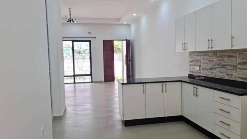 2-bedroom-flat-for-rent-in-ibex-hill-big-3