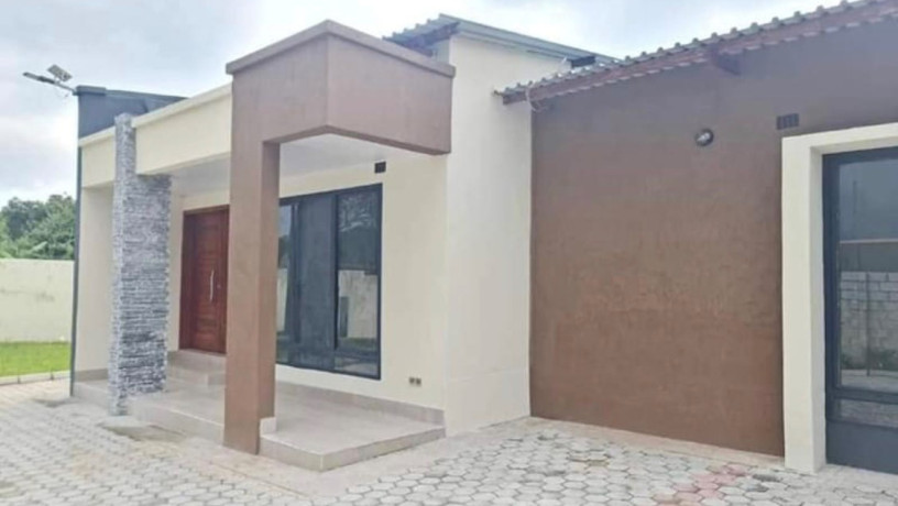 2-bedroom-flat-for-rent-in-ibex-hill-big-4