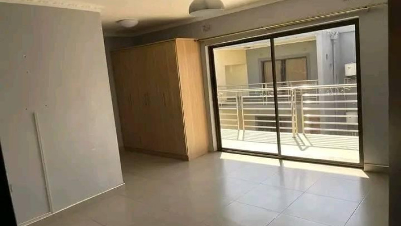 3-bedroom-flat-for-rent-in-ibex-hill-big-7