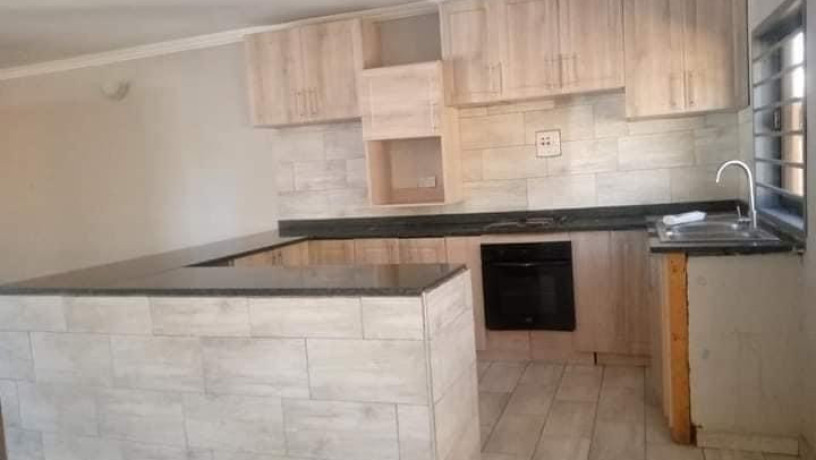 3-bedroom-flat-for-rent-in-ibex-hill-big-5