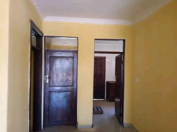 3-bedroom-house-for-rent-in-makeni-big-3