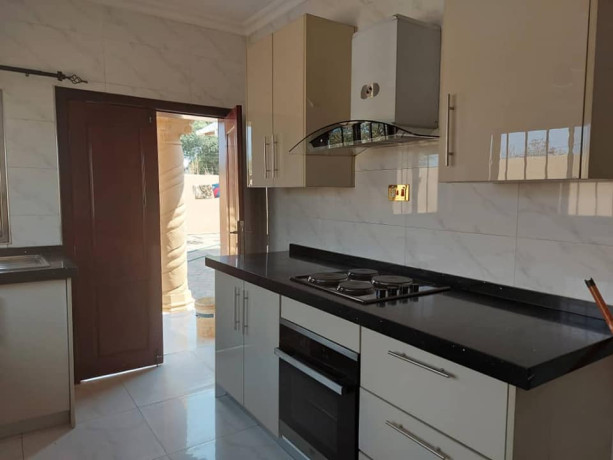 executive-3-bedroom-house-for-sale-in-lilayi-big-0