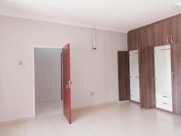 executive-3-bedroom-house-for-sale-in-lilayi-big-6