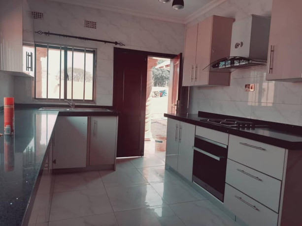 executive-3-bedroom-house-for-sale-in-lilayi-big-3