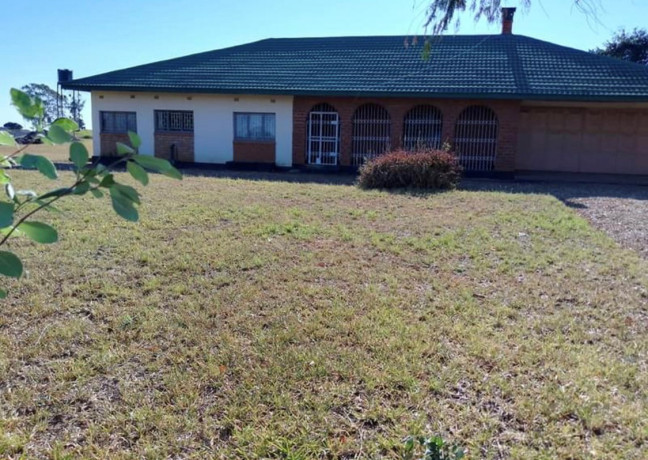 neat-and-modern-4-bedroom-house-in-makeni-big-1