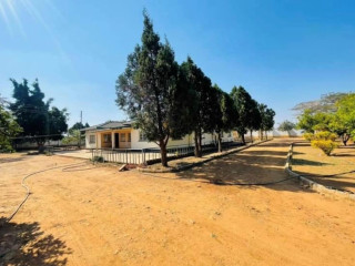 4-bedroom-house-for-sale-in-makeni