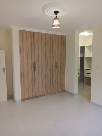 2-bedroom-flat-for-rent-in-chalala-big-1