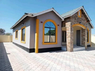 3 Bedroom House For Sale In Lilayi