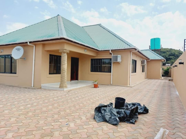 3-bedroom-flat-for-sale-in-lilayi-big-0