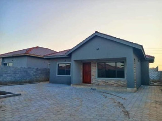 2-bedroom-house-for-rent-in-lilayi