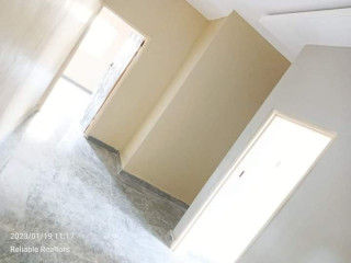 3 Bedroom Flat For Sale in Chalala