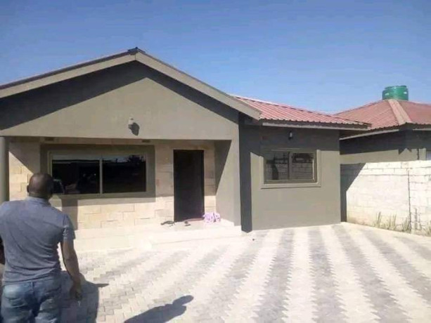 2-bedroom-house-for-sale-in-lilayi-big-4
