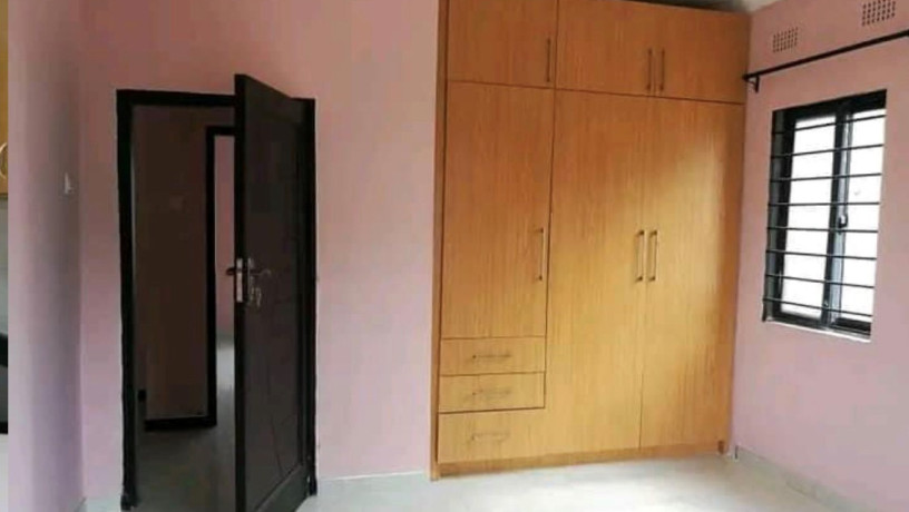 2-bedroom-flat-for-rent-in-makeni-big-8