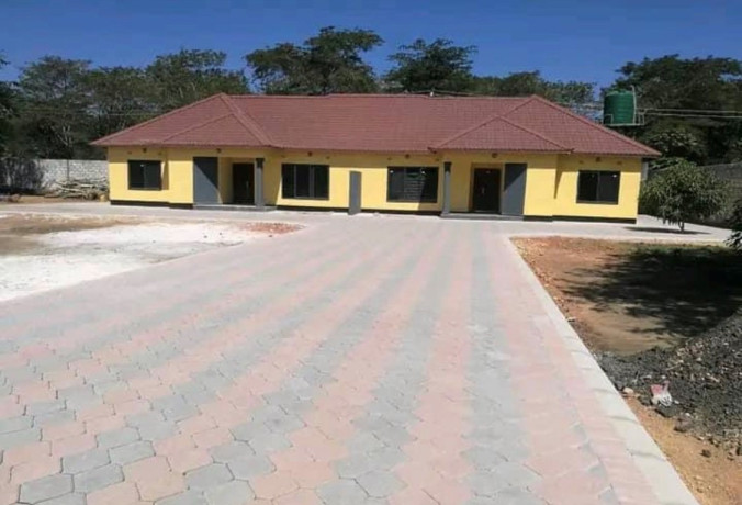 2-bedroom-flat-for-rent-in-makeni-big-0
