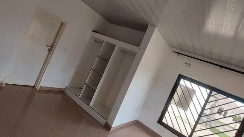 3-bedroom-flat-for-rent-in-makeni-big-3