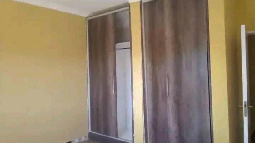 2-bedroom-flat-for-rent-in-makeni-big-5