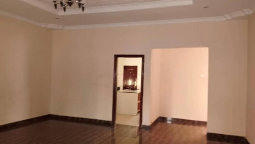 3-bedroom-flat-for-rent-in-makeni-big-2