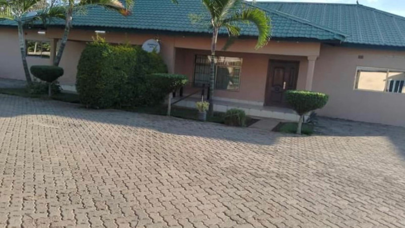 3-bedroom-flat-for-rent-in-makeni-big-0