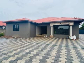 4 Bedroom Flat For Sale in New Kasama