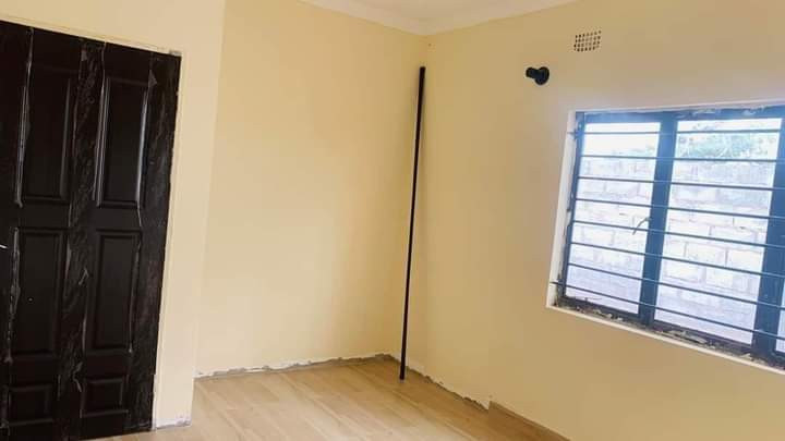 2-bedroom-flat-for-rent-in-waterfalls-big-4