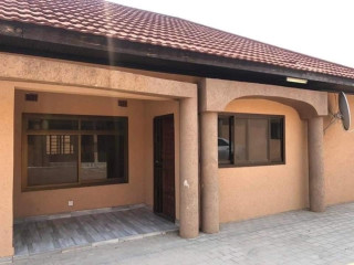 3 Bedroom Flat For Rent In Ibex Hill