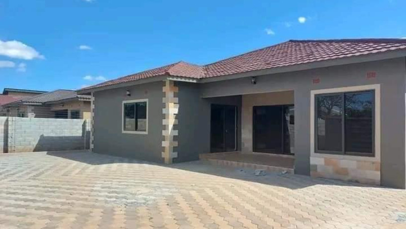 4-bedroom-house-for-sale-in-new-kasama-big-0