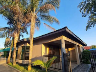 3 Bedroom House For Rent in Ibex Hill