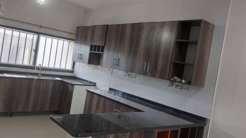 2-bedroom-flat-for-rent-in-chalala-big-7