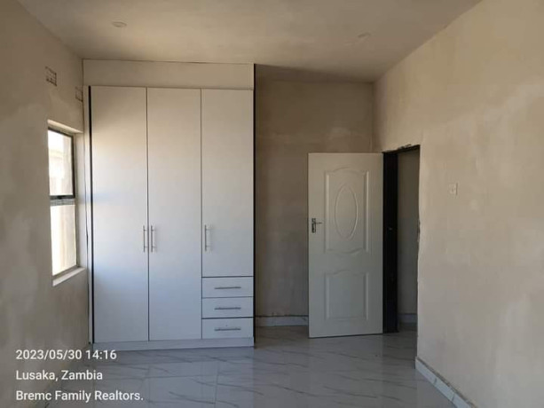 3-bedroom-house-for-sale-in-lilayi-big-5