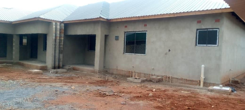 4-bedroom-house-for-sale-in-lilayi-big-1