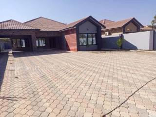 3-bedroom-house-for-sale-in-ibex-meanwood